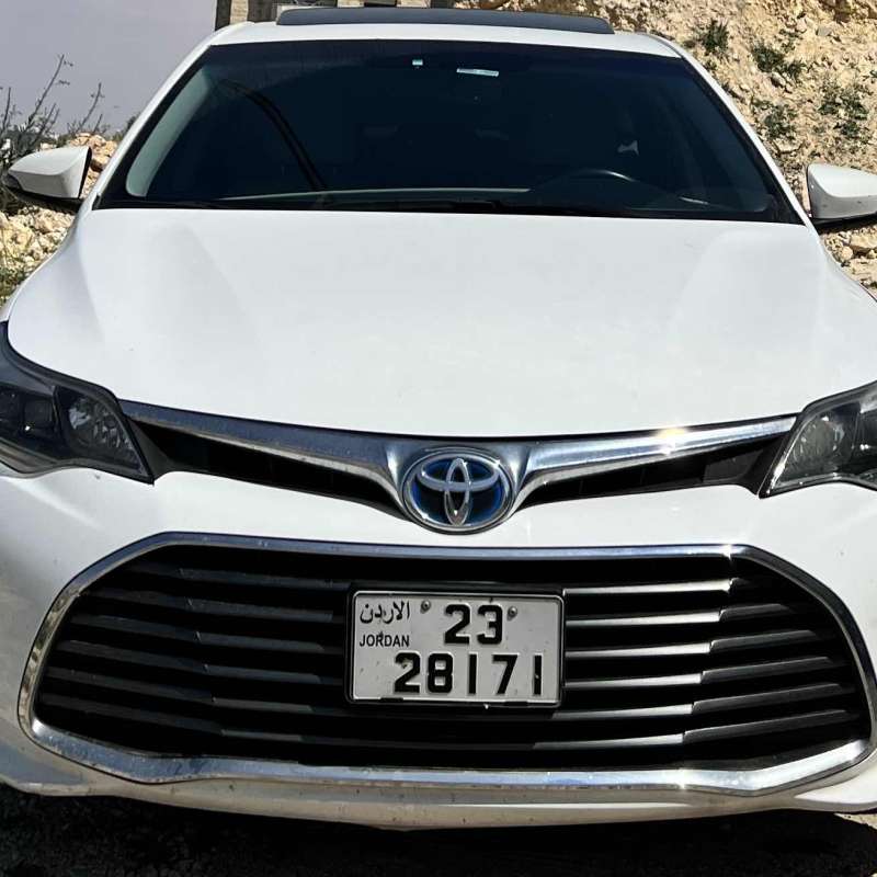 تويوتا افالون 