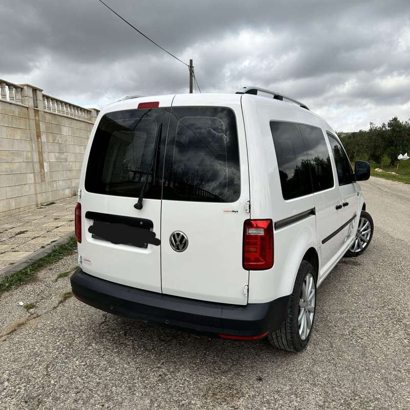 فولكسفاغن كادي 