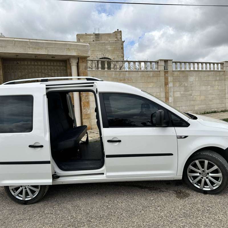 فولكسفاغن كادي 