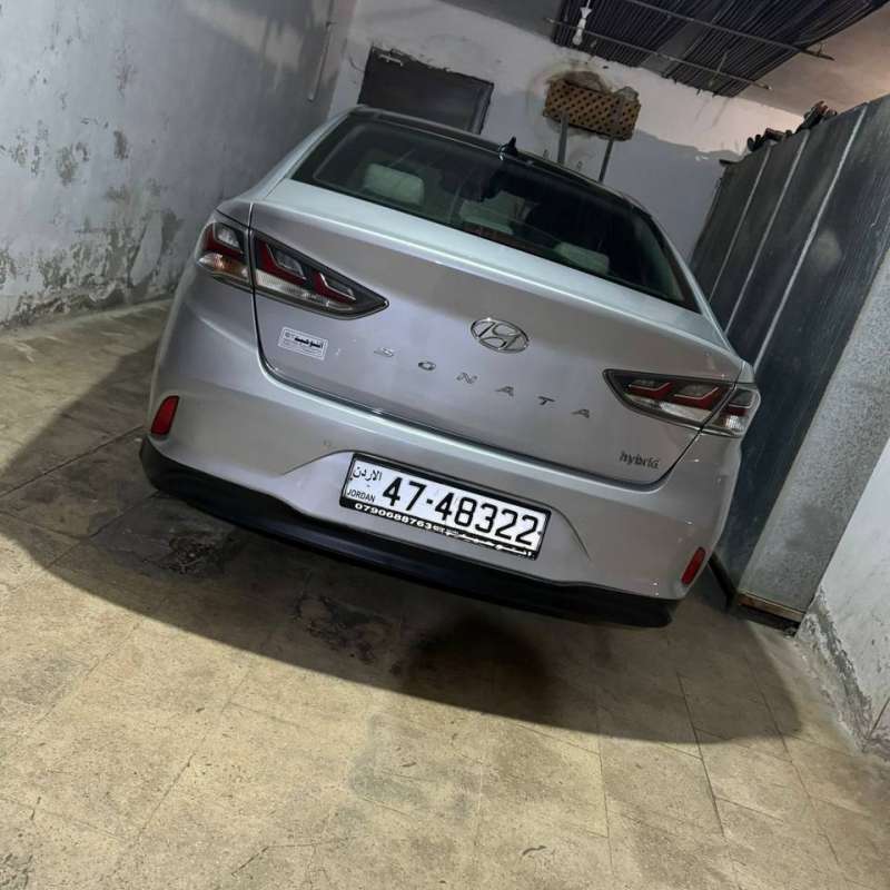 سيارة هيونداي سوناتا للبيع 