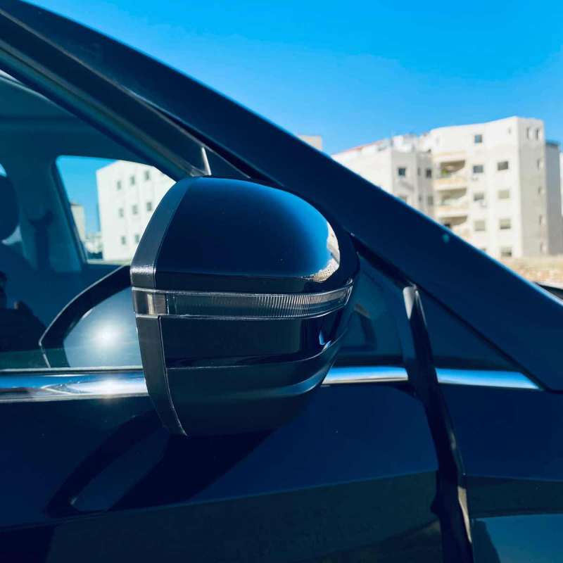 سيارة بحالة الزيرو استعمال شخص فحص كامل
