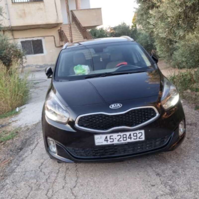 كيا كارينز موديل  2017