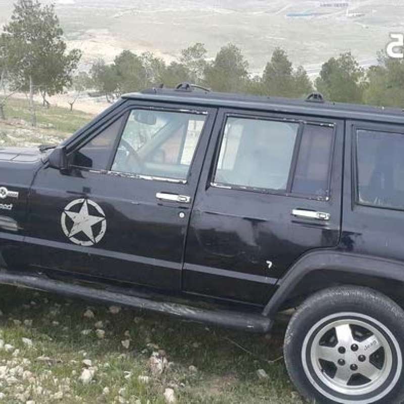 جيب شيروكي 