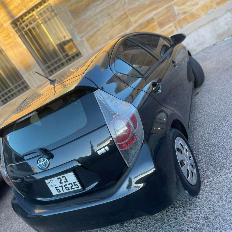 بريوس c 2013 بحالة الوكاله