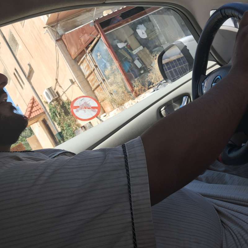 نيسان ليف للبيع او البدل