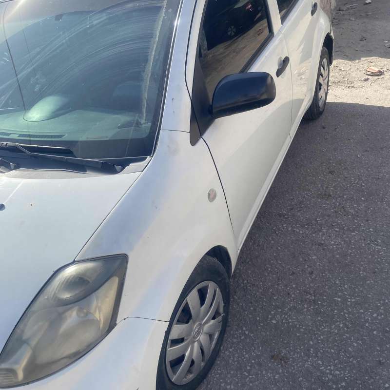 دايهاتسو سيريون ٢٠١٢ للبيع