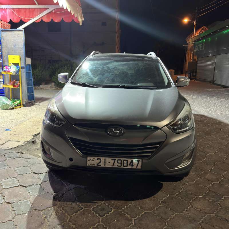 السيارة صلاة النبي مش ناقصها أشي  وارد خليجي ماتور  2400cc قوي واقتصادي والشرا ما بنقصر معه