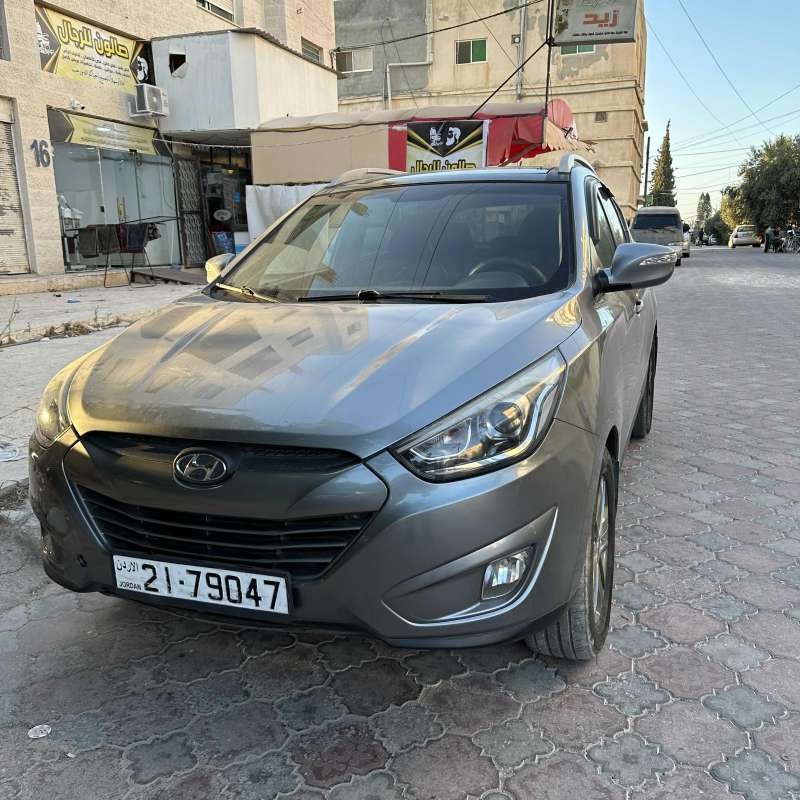 السيارة صلاة النبي مش ناقصها أشي  وارد خليجي ماتور  2400cc قوي واقتصادي والشرا ما بنقصر معه