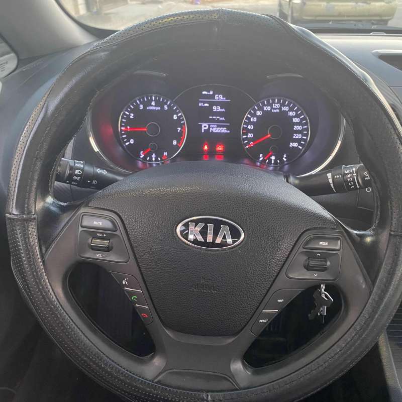 كيا k3 2015