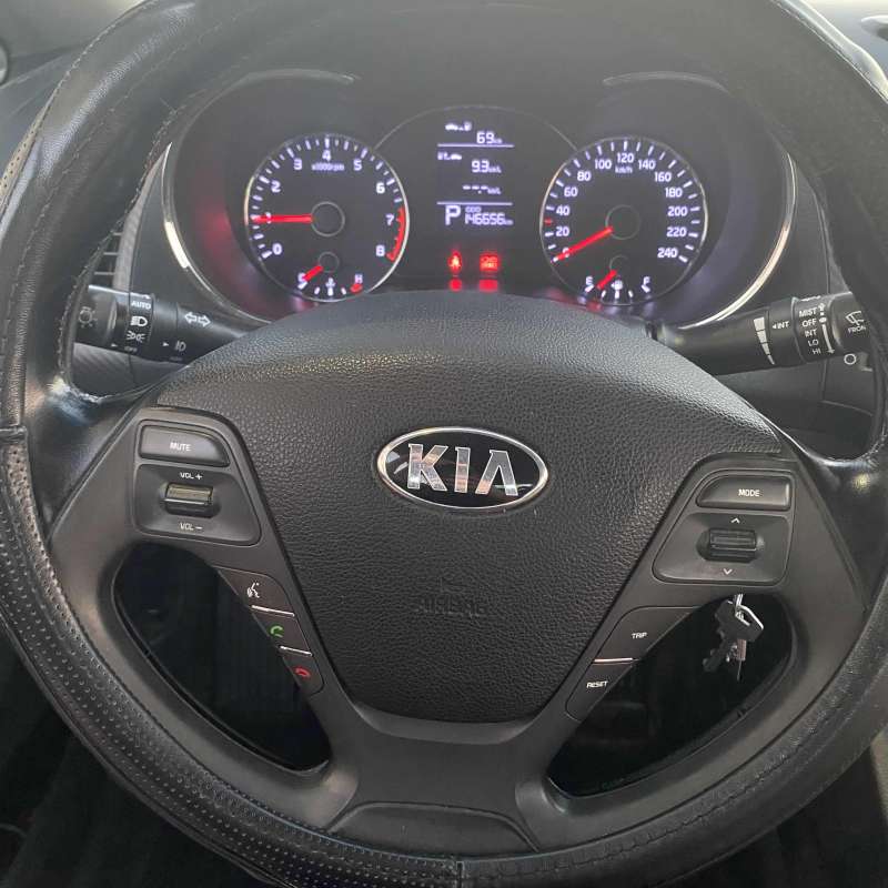 كيا k3 2015
