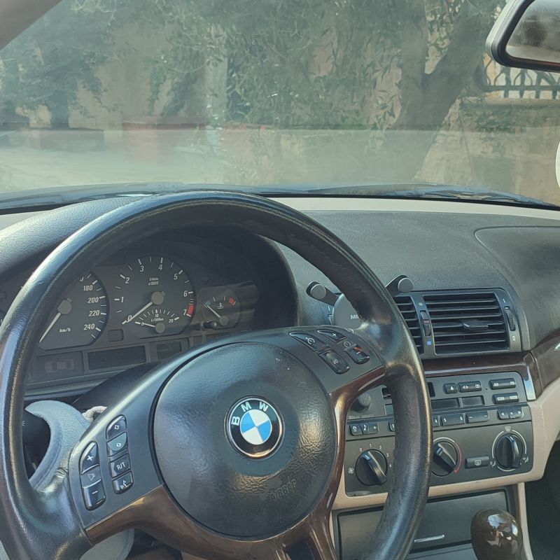 BMW 318 CI E46 موديل 2004