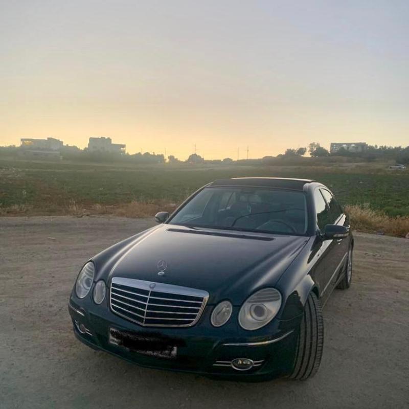مرسيدس E200 2008