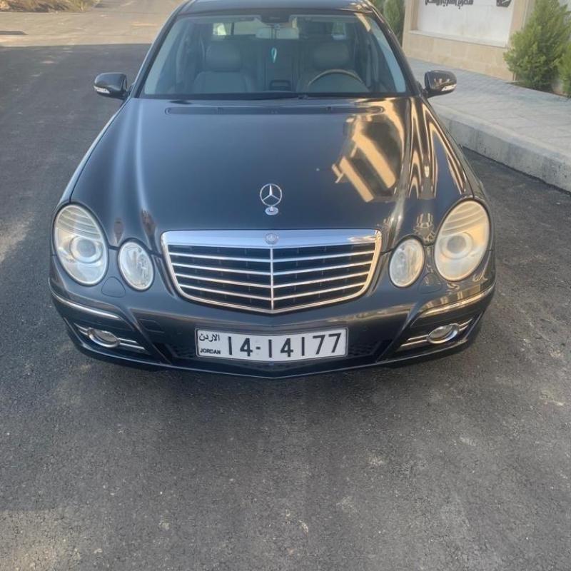 مرسيدس E200 2008