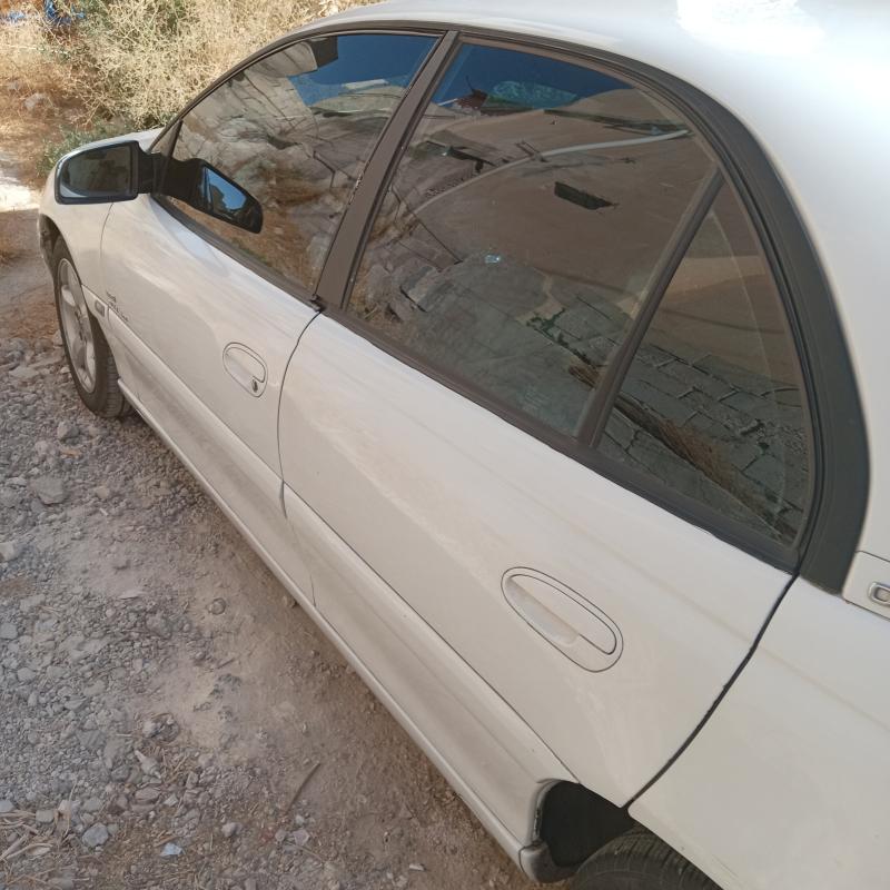 اوبل اوميجا 2003