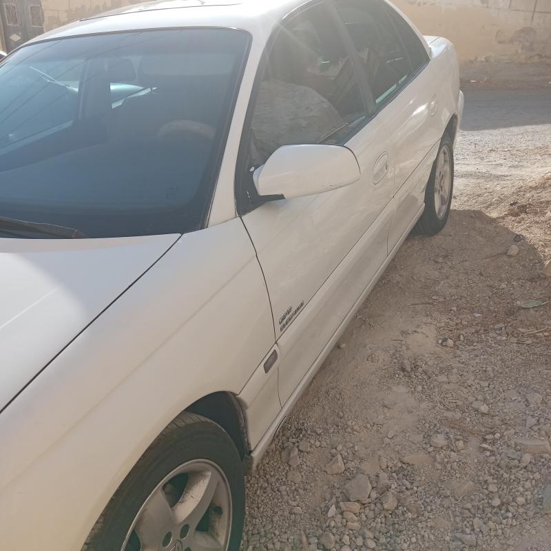 اوبل اوميجا 2003