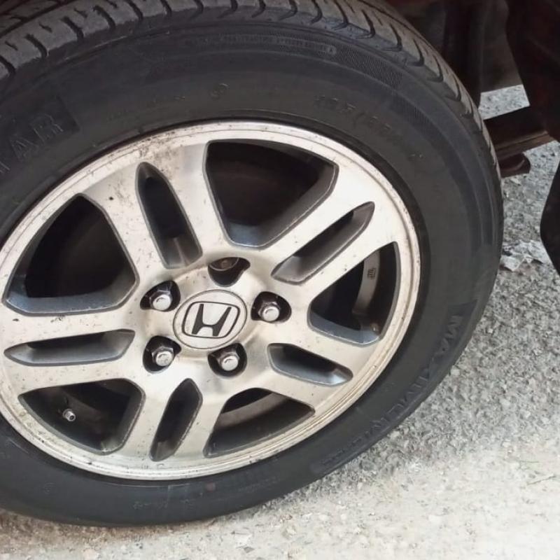 فان تويوتا هايس ١٩٩٥ أربعة جيدللبيع