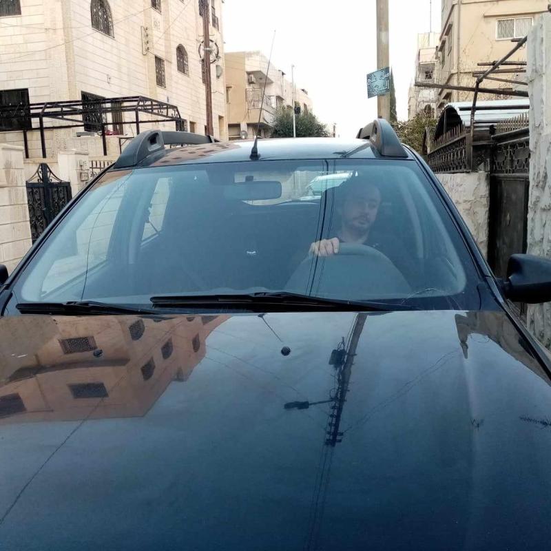 سيارة جيب ٢٠١٥بدها صيانة بودي بس 