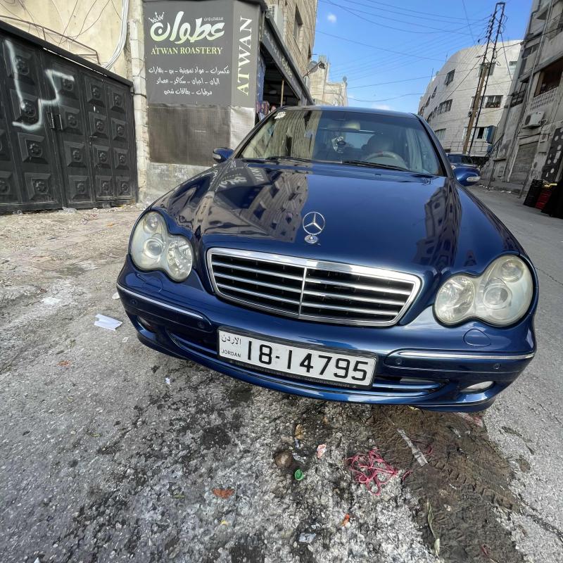 مرسيدس C200. 2005 