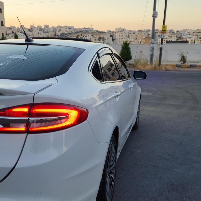 فيوجن ٢٠١٧ تيتانيوم للبيع بسعر مغري
