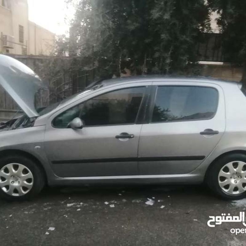 سياره بيجو 307