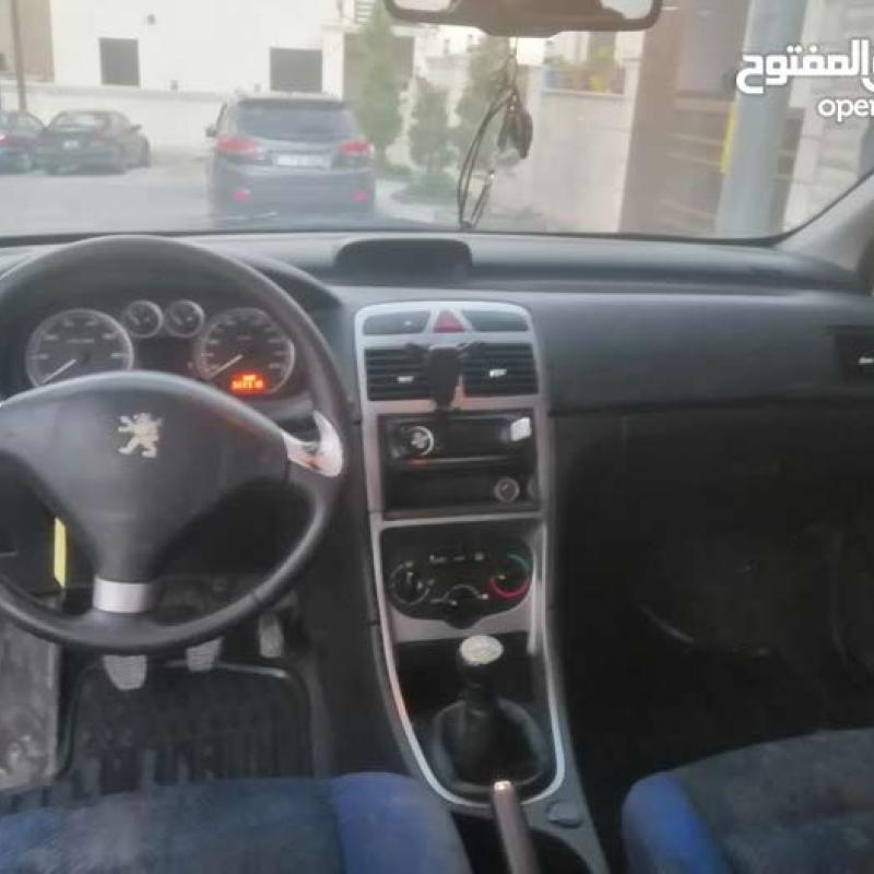 سياره بيجو 307