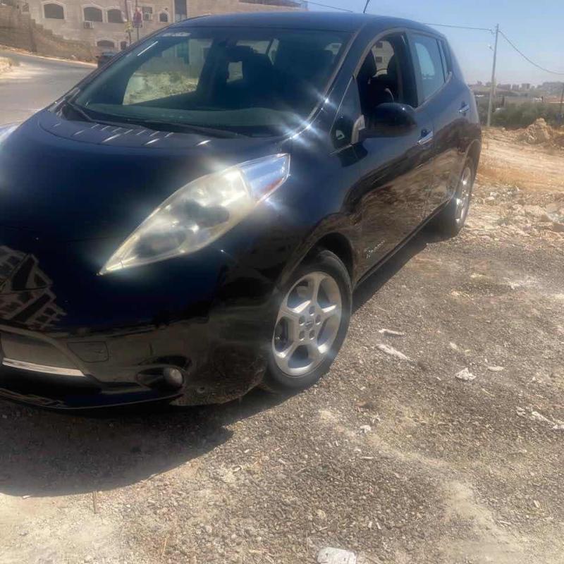 نيسان ليف للبيع فحص ٤ جيد