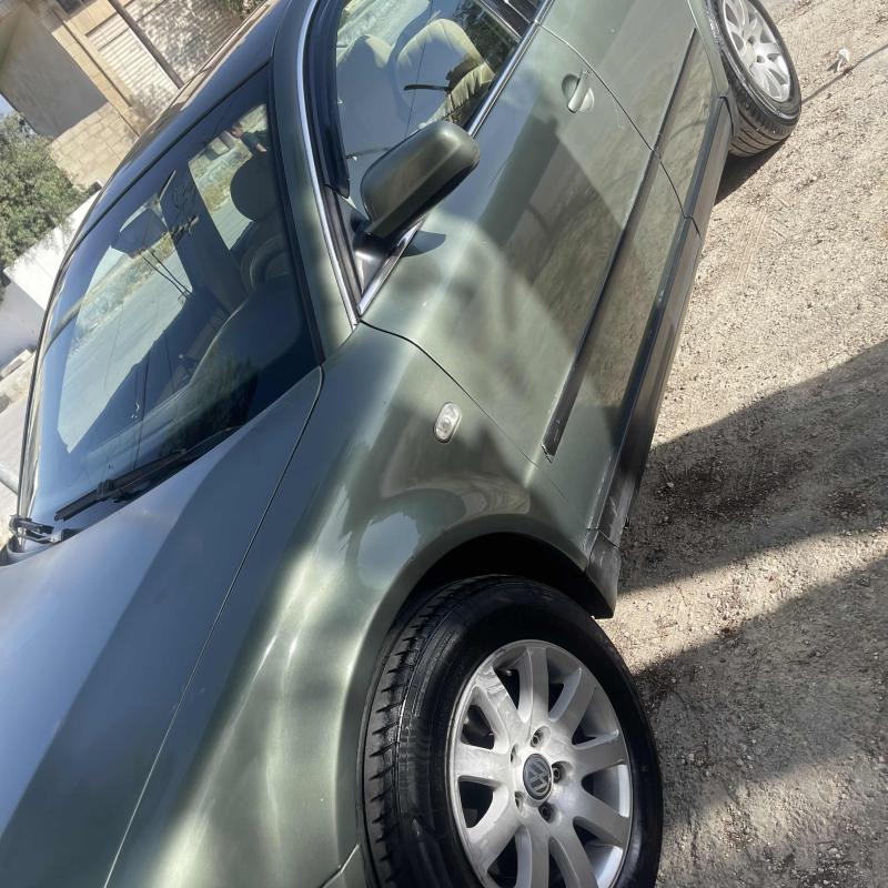 سياره للبيع 