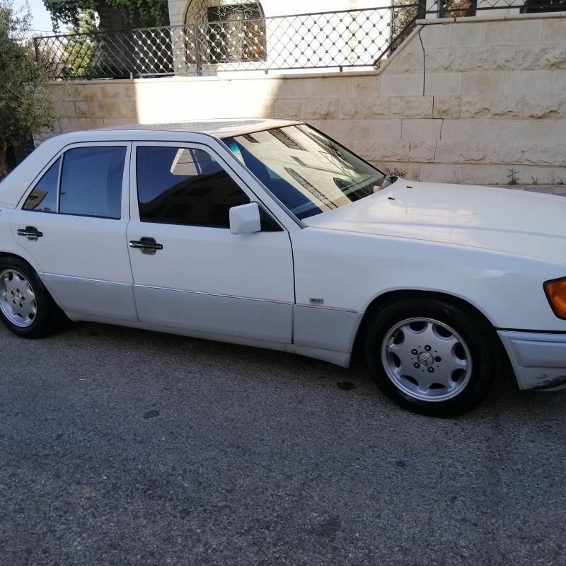 مرسيدس بطة 