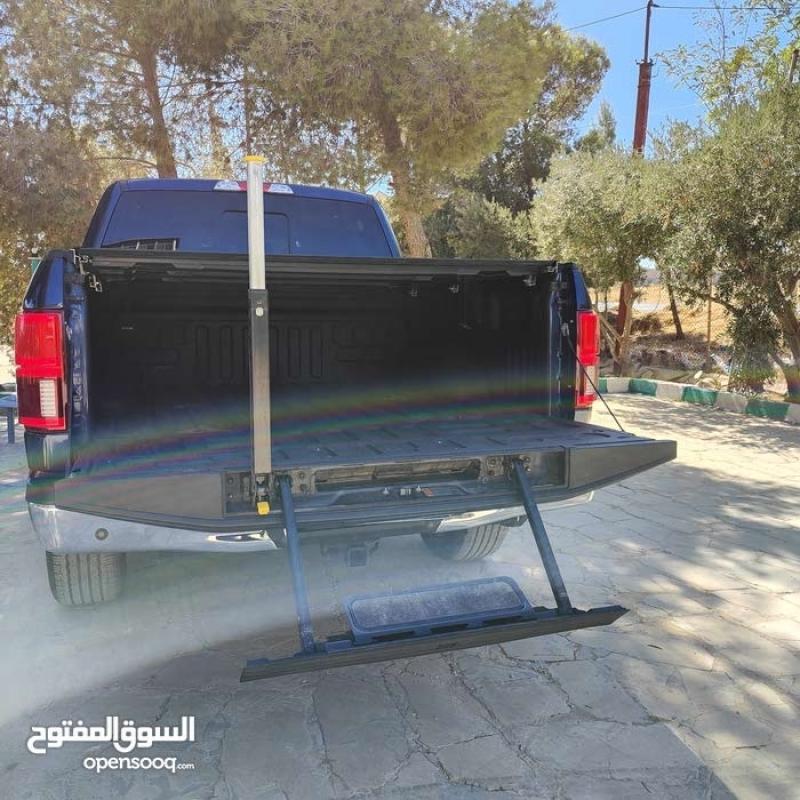FORD F150 LARIAT 3.5