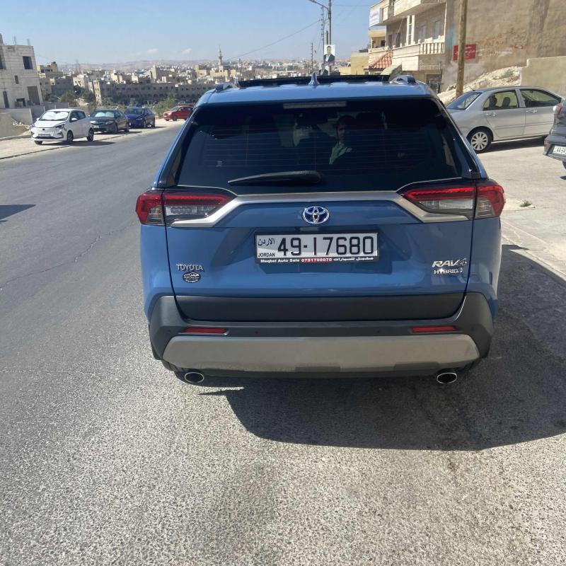 تويوتا راف فور 