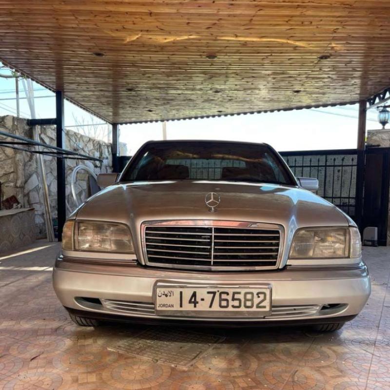 مرسيدس ١٩٩٥ c180 للبيع ب٤الالف 