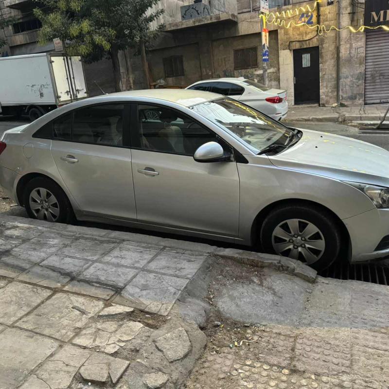 شفروليت كروز للبيع أو البدل على احدث