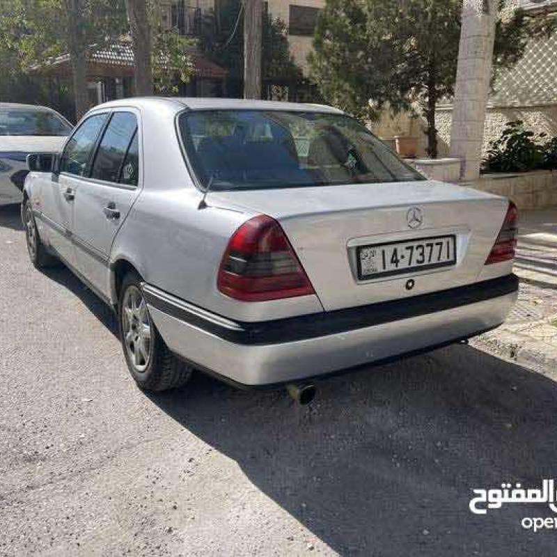 مرسيدس c200