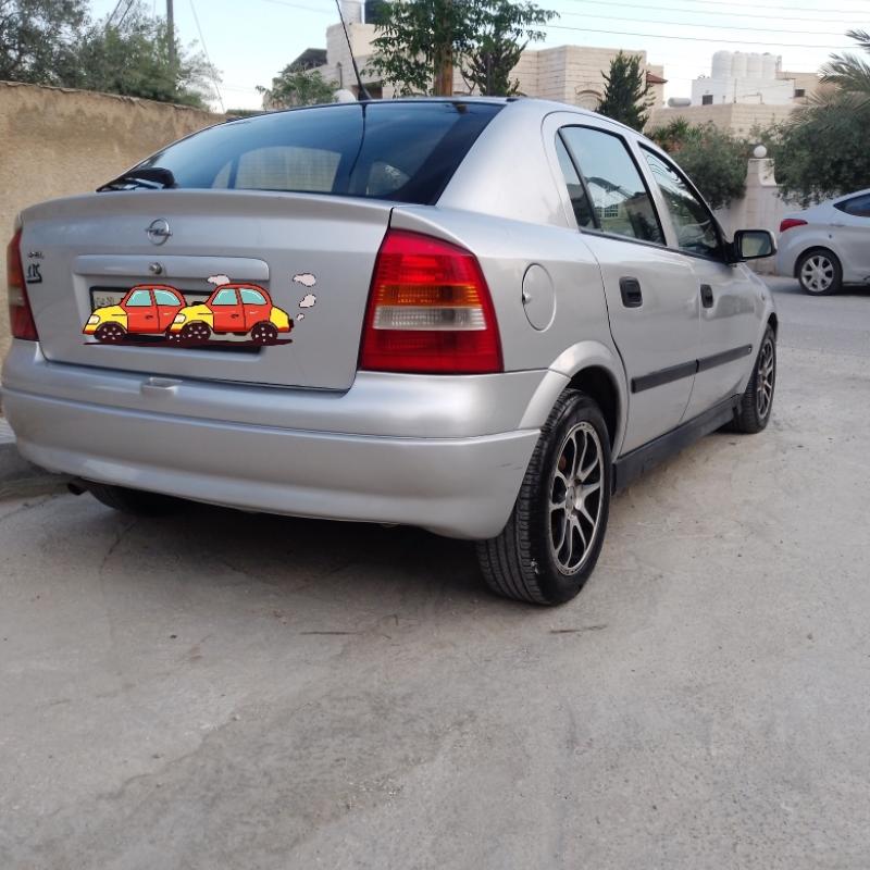 اوبل استرا 