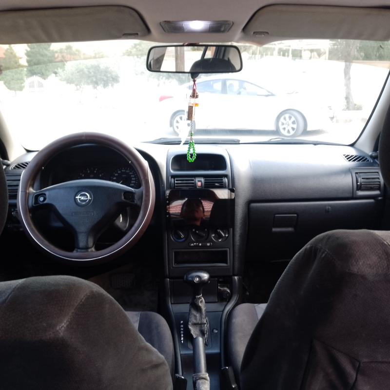 اوبل استرا 