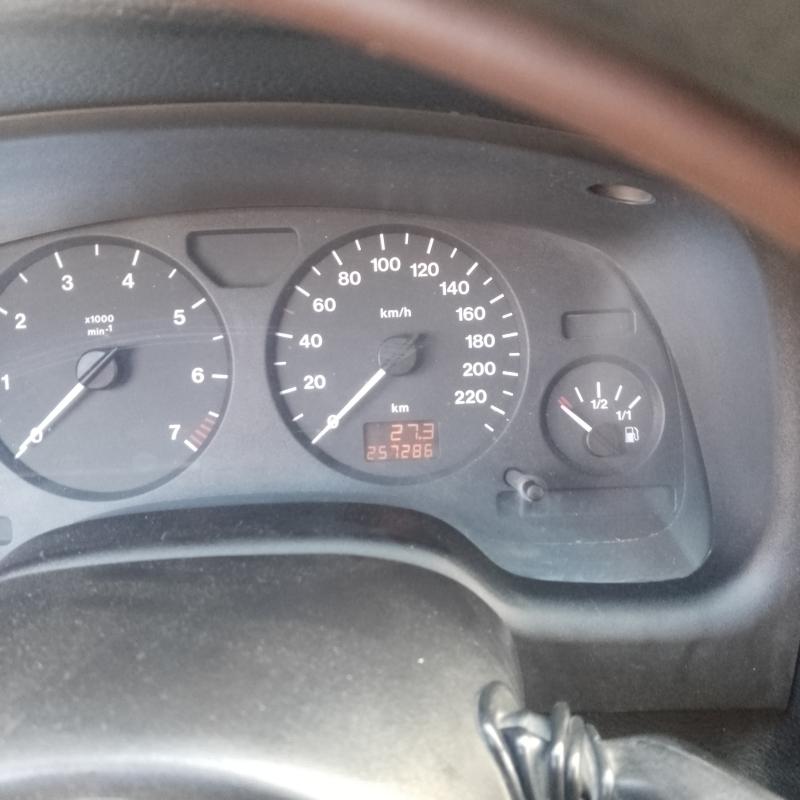 اوبل استرا 