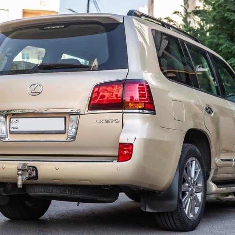 Lexus lx 5700 2010 