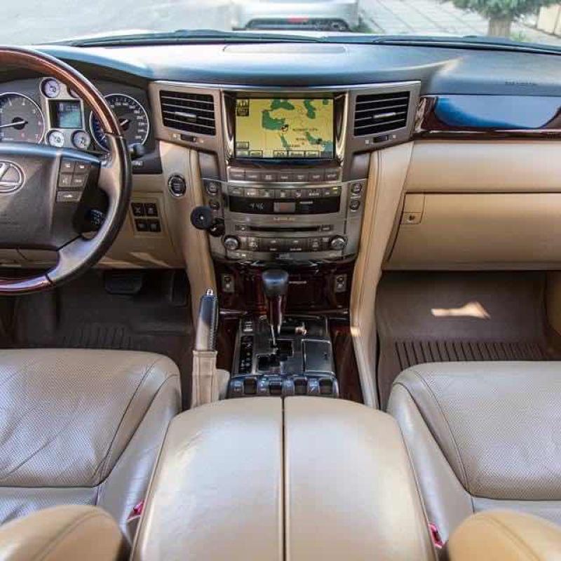 Lexus lx 5700 2010 