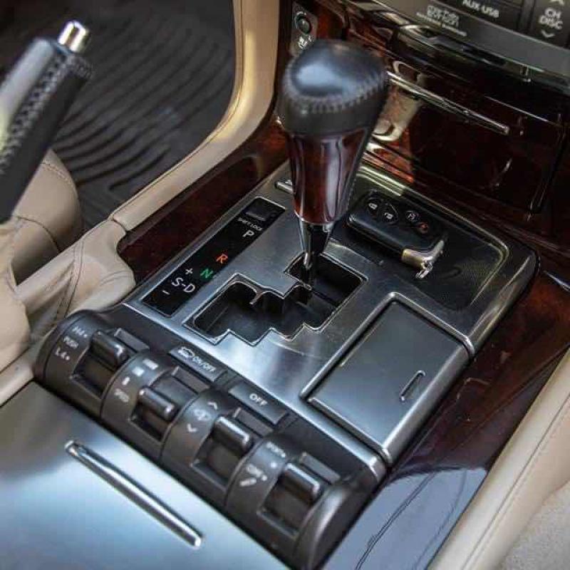 Lexus lx 5700 2010 