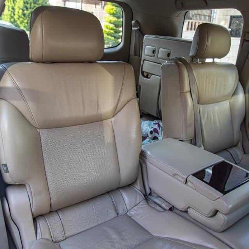 Lexus lx 5700 2010 