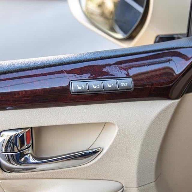 Lexus lx 5700 2010 
