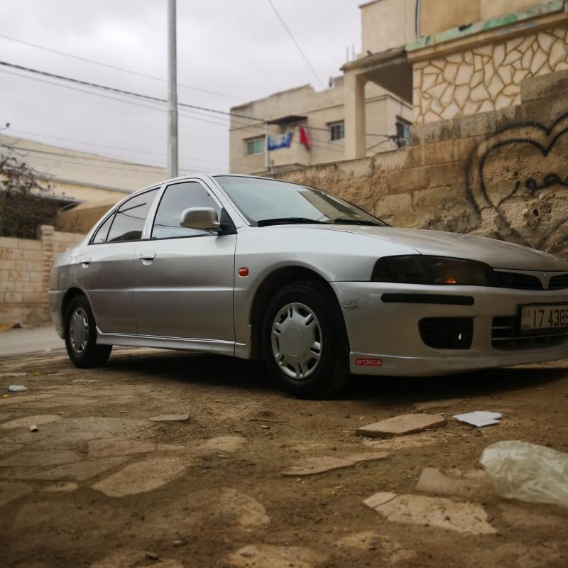 متسوبيشي لانسر 