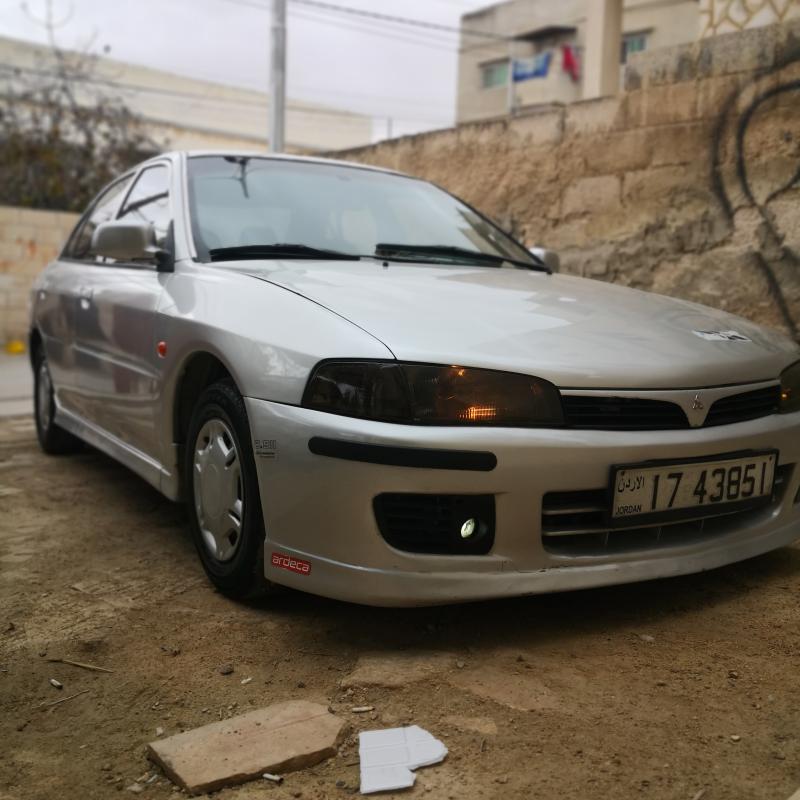 متسوبيشي لانسر 