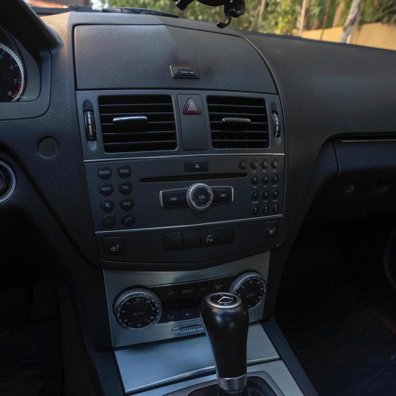 Mercedes Benz C180 2011 للبيع