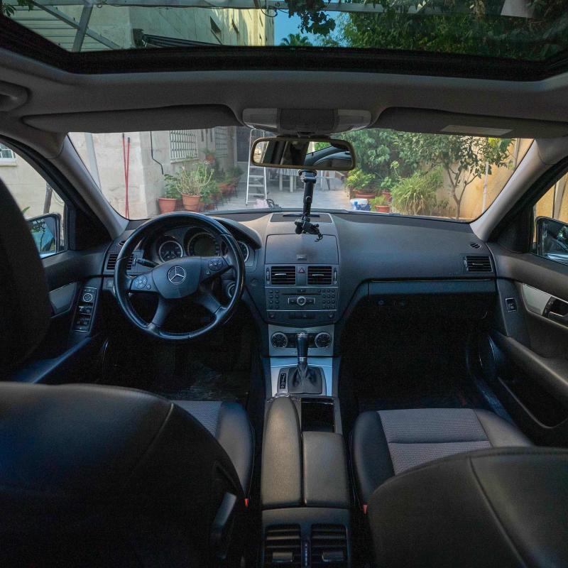 Mercedes Benz C180 2011 للبيع