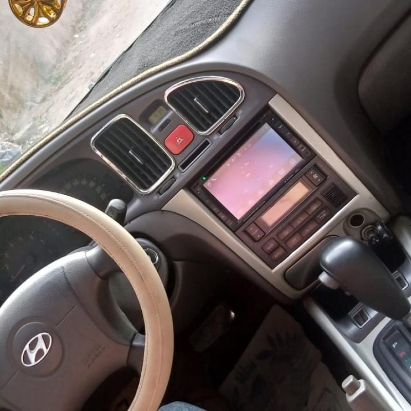 سيارة للبيع