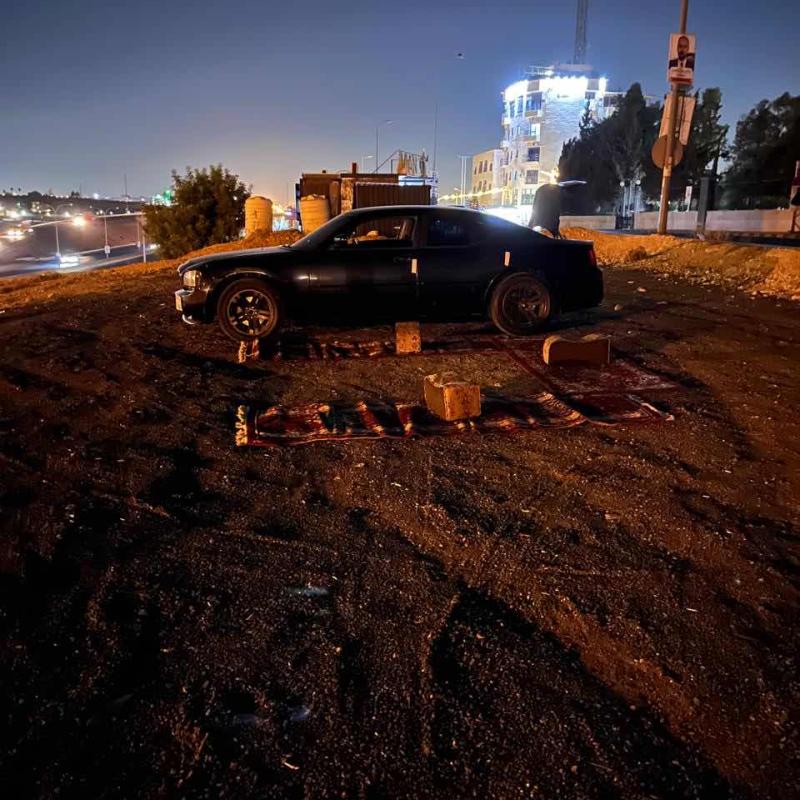 دوج تشارجر ٢٠٠٦ متور ٣٥٠٠  مرخصه لشهر ٢