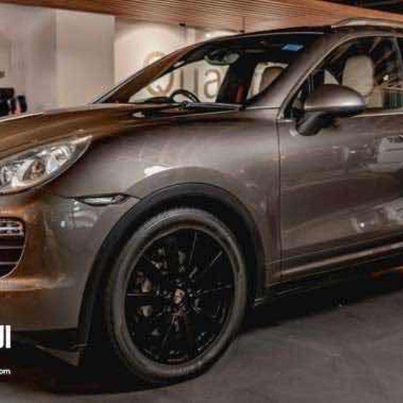 بورش Cayenne S موديل 2012 نظيفة جدا جدا