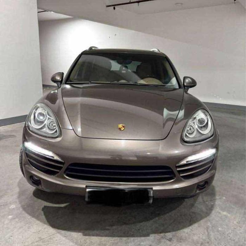 بورش Cayenne S موديل 2012 نظيفة جدا جدا