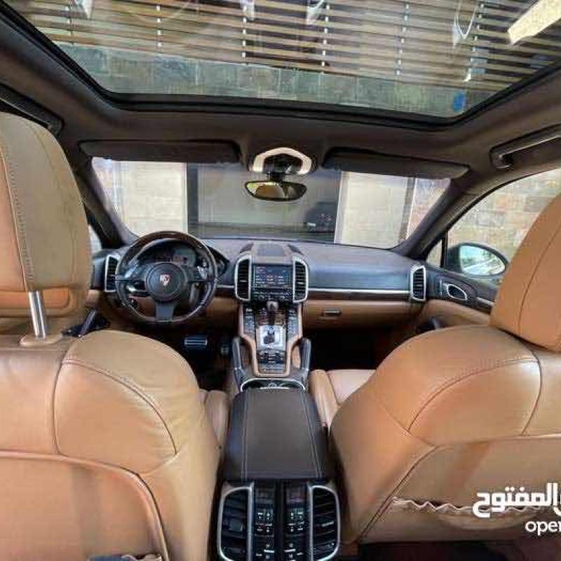 بورش Cayenne S موديل 2012 نظيفة جدا جدا